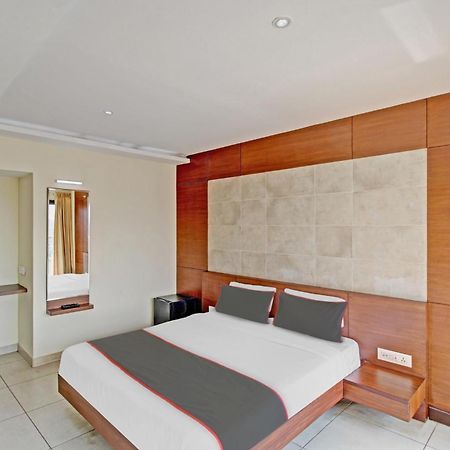 Collection O Venky"S Stay Inn Udupi Exteriör bild