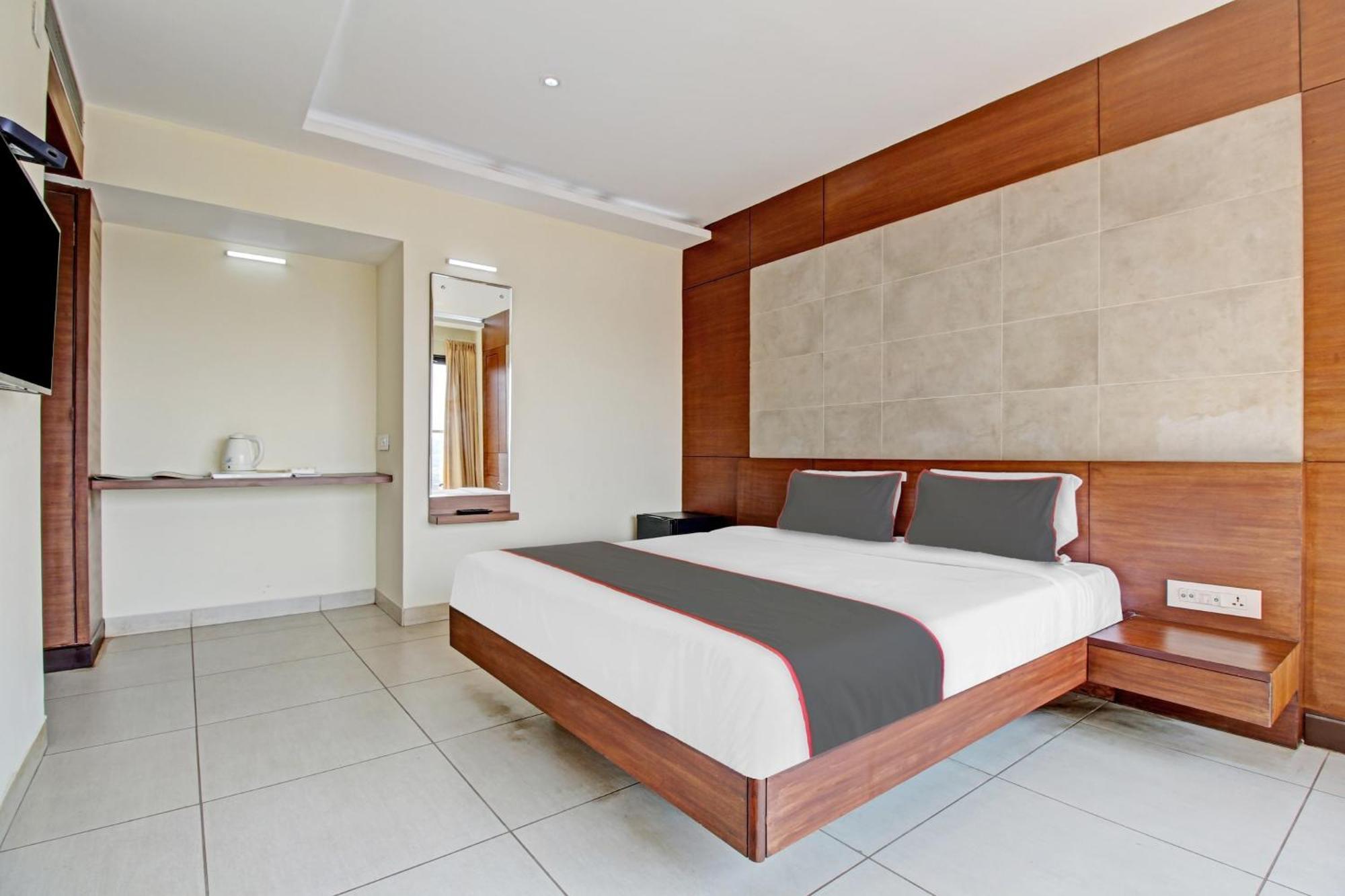 Collection O Venky"S Stay Inn Udupi Exteriör bild
