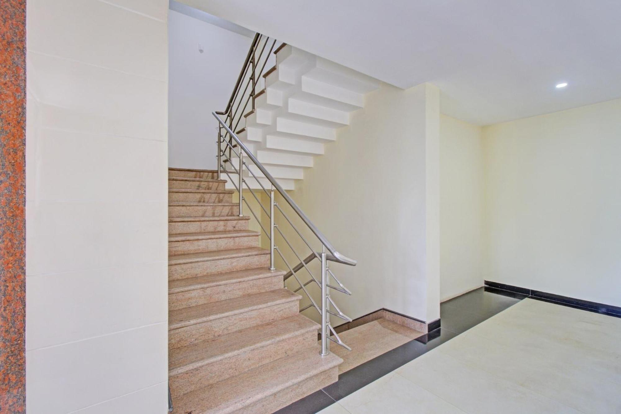 Collection O Venky"S Stay Inn Udupi Exteriör bild